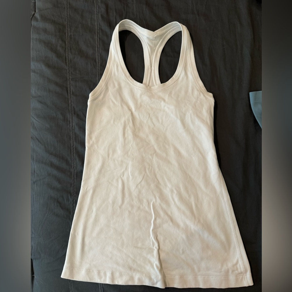 Lululemon tank top in white